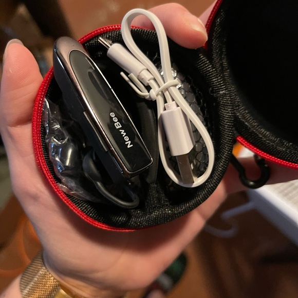 New Bee Ear Piece - Picture 3 of 3